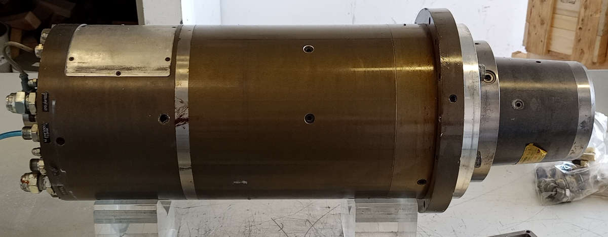 HIGH FREQUENCY SPINDLE FOR MILLING GAMFIOR BEFORE REPAIRING