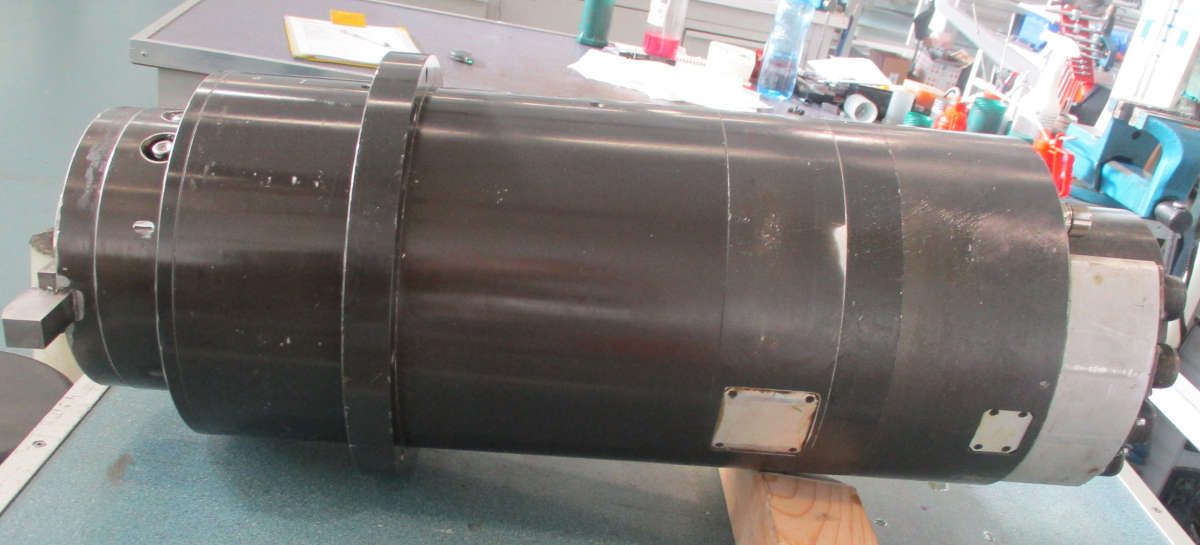 HIGH FREQUENCY SPINDLE FOR MILLING OMLAT BEFORE REPAIRING